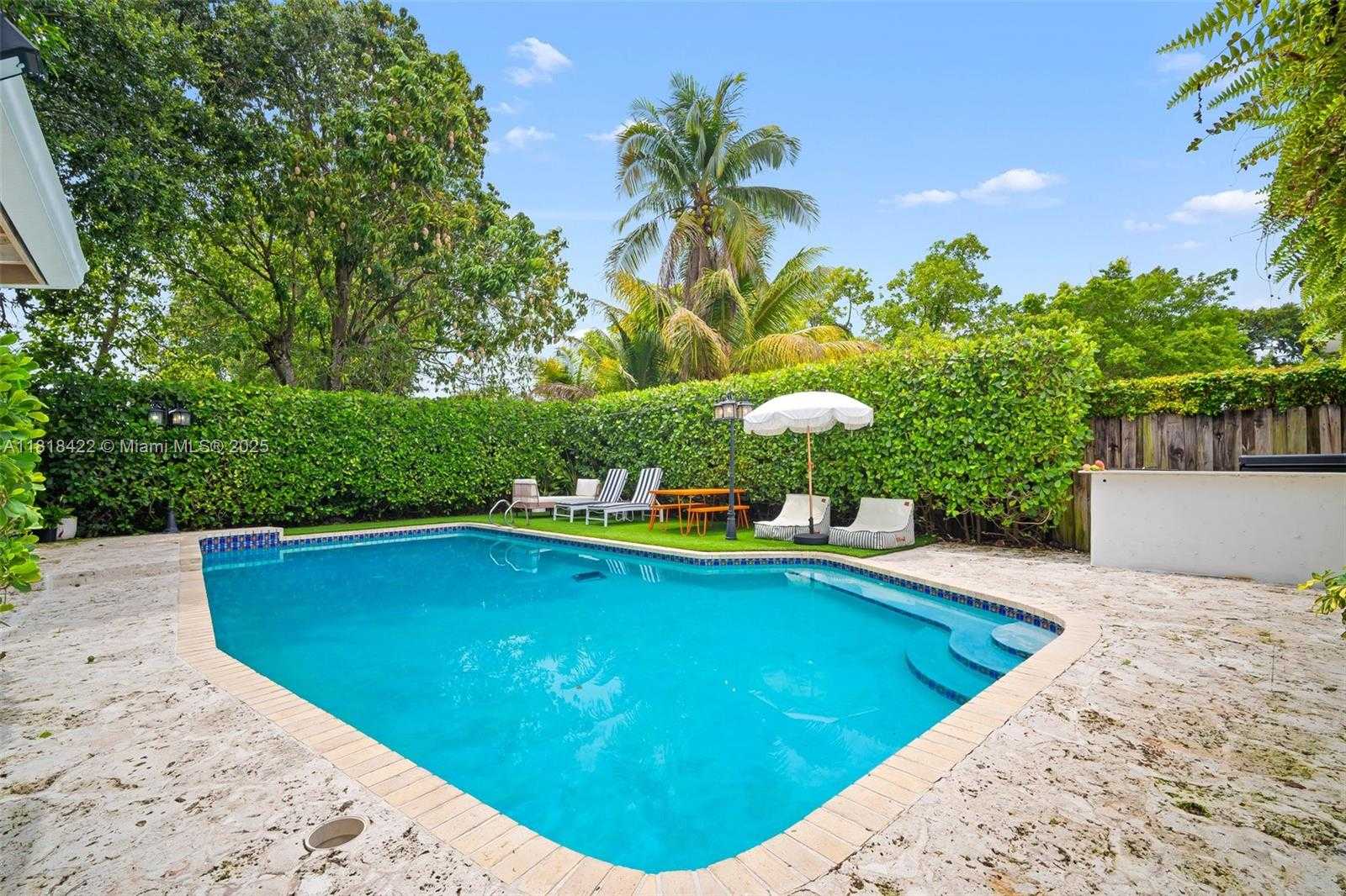 Small Image of 2231 SOUTH WEST 63RD AVE, Miami Number 24