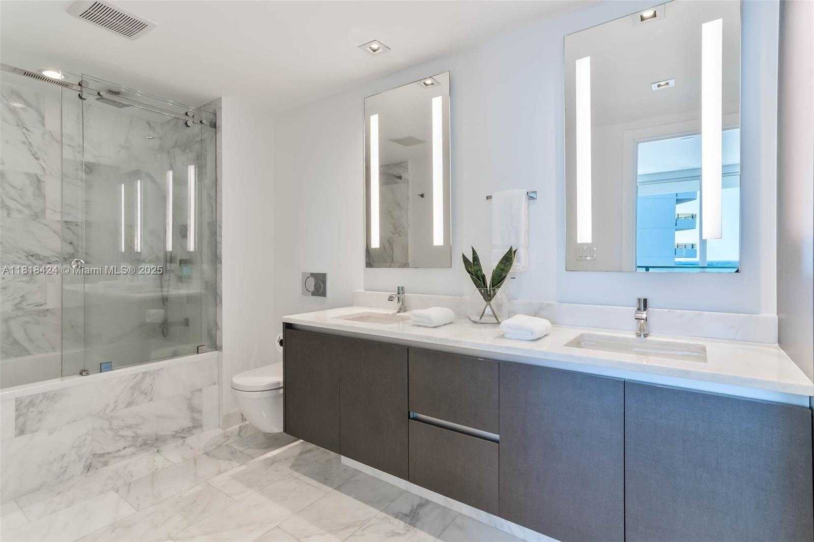 Small Image of 1451 BRICKELL AVE #1602, Miami Number 10