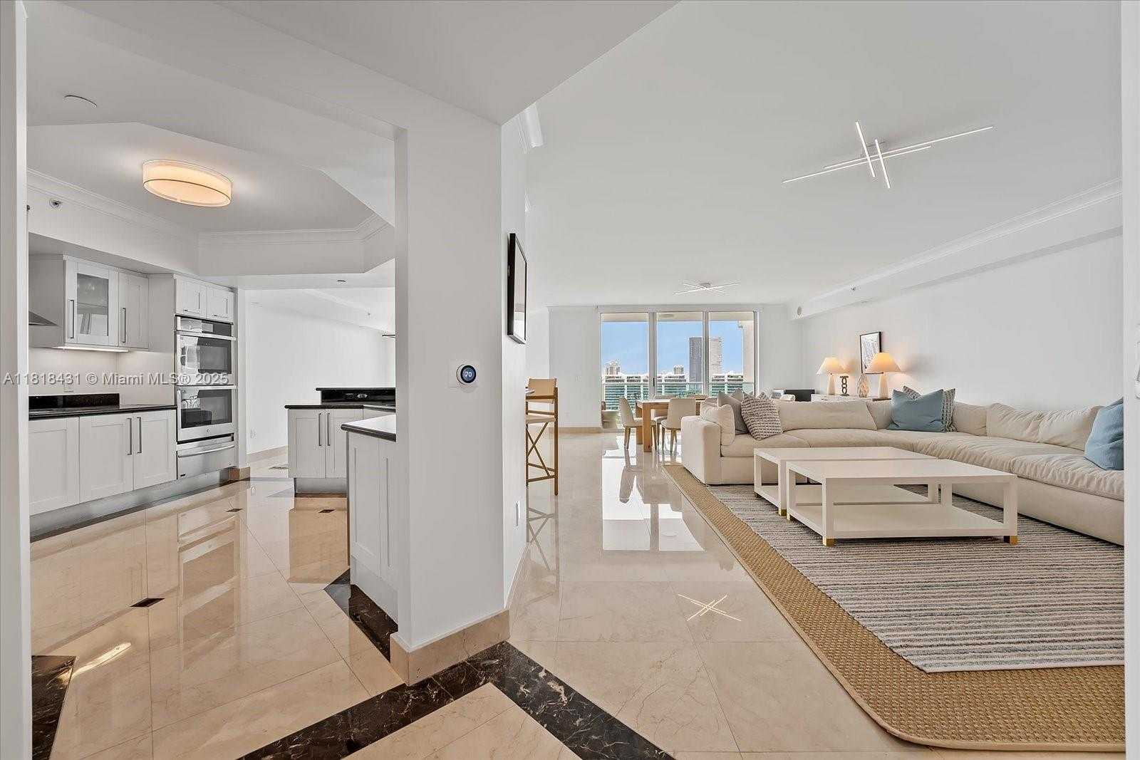 Small Image of 3301 NORTH EAST 183RD ST #1906, Aventura Number 14