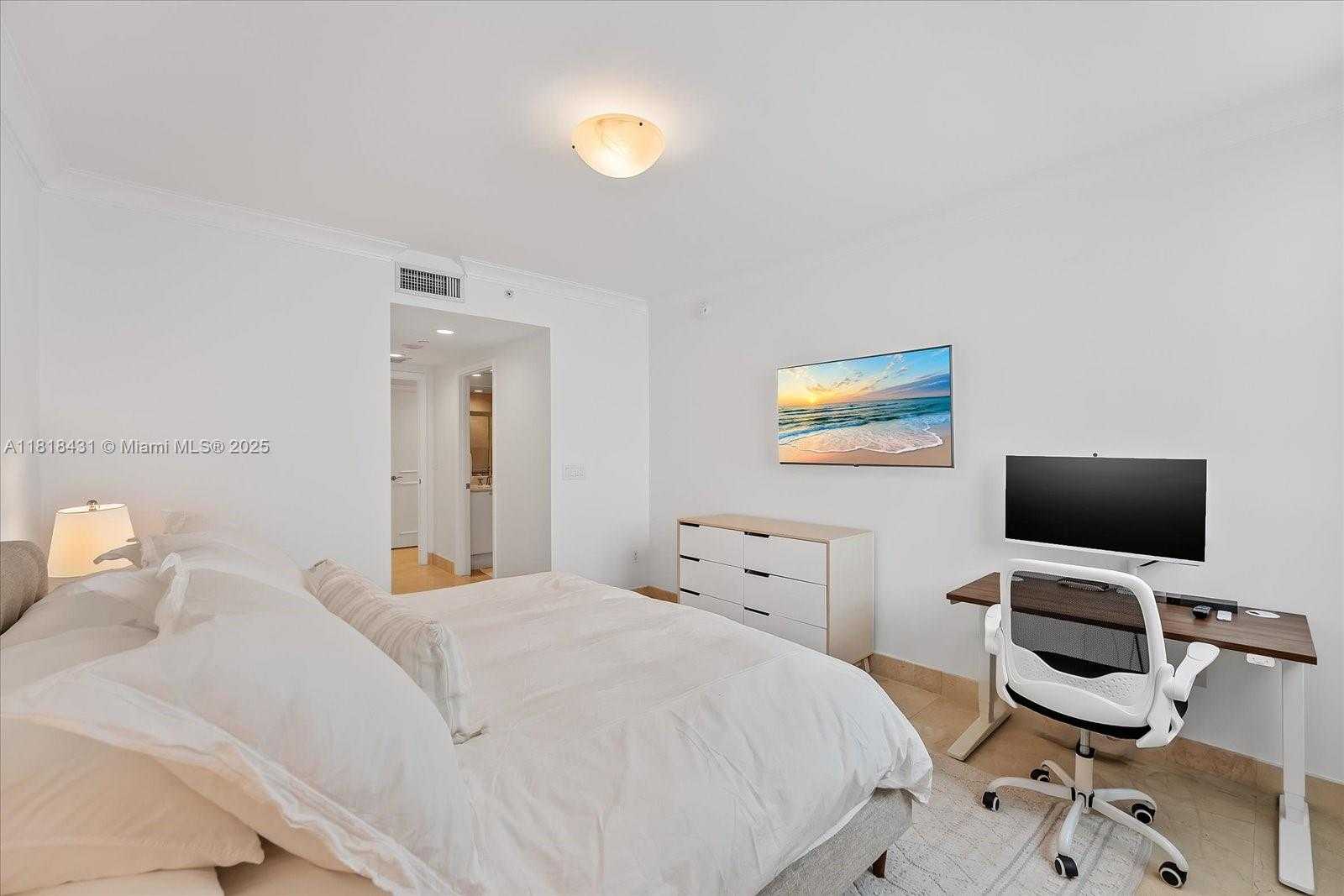 Small Image of 3301 NORTH EAST 183RD ST #1906, Aventura Number 28