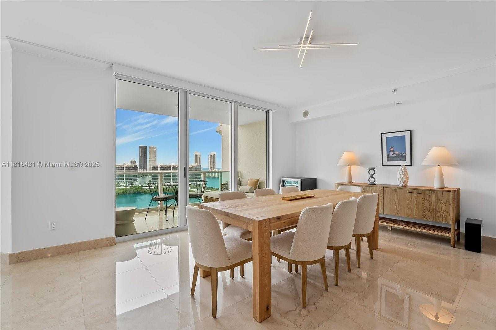 Small Image of 3301 NORTH EAST 183RD ST #1906, Aventura Number 5