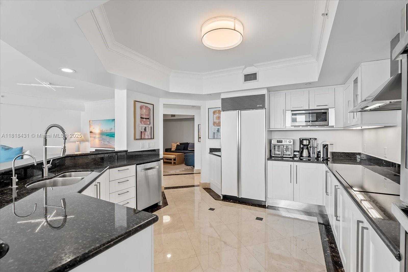Small Image of 3301 NORTH EAST 183RD ST #1906, Aventura Number 7