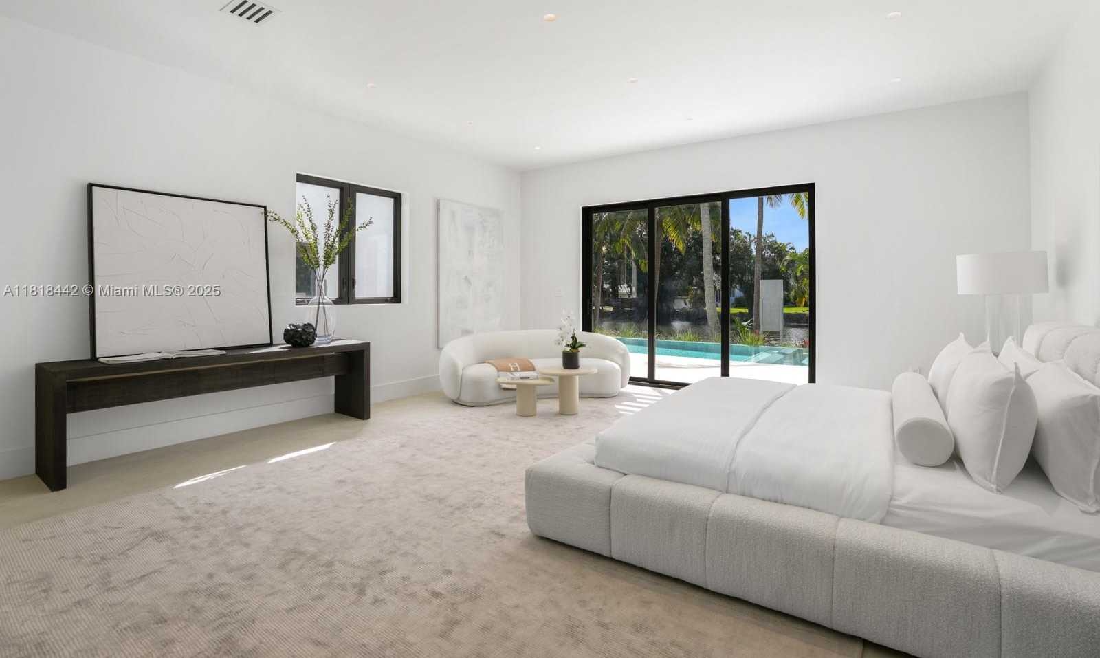 Small Image of 11150 GRIFFING BLVD, Biscayne Park Number 33