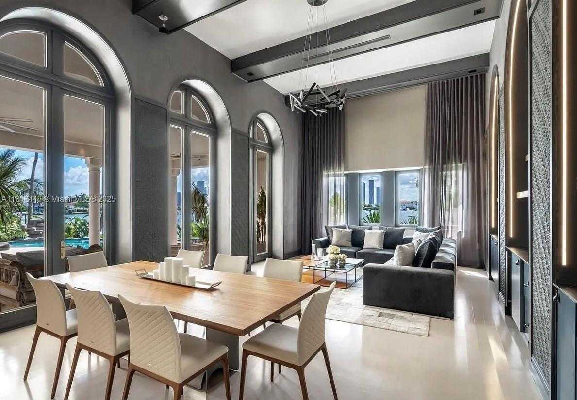 Small Image of 432 SOUTH HIBISCUS DR, Miami Beach Number 10