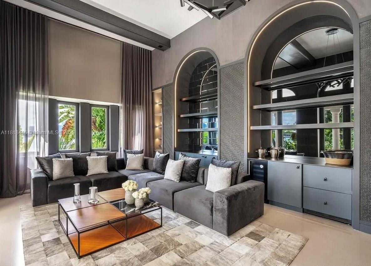 Small Image of 432 SOUTH HIBISCUS DR, Miami Beach Number 12