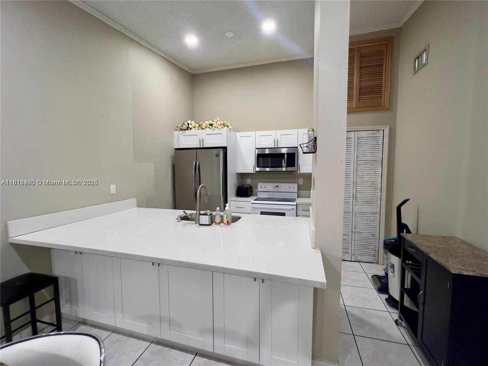 Small Image of 18286 MEDITERRANEAN BLVD #8-2, Hialeah Number 11
