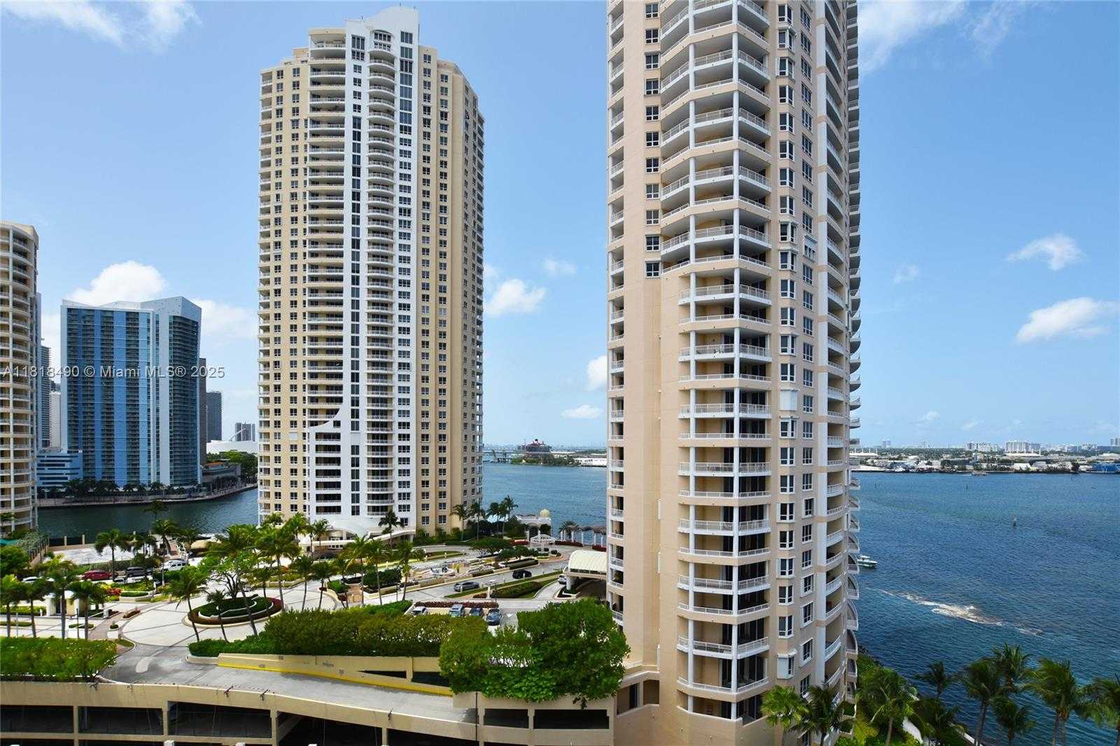 Small Image of 540 BRICKELL KEY DR #1522, Miami Number 20
