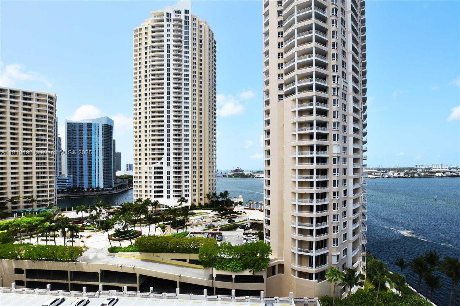 Small Image of 540 BRICKELL KEY DR #1522, Miami Number 22