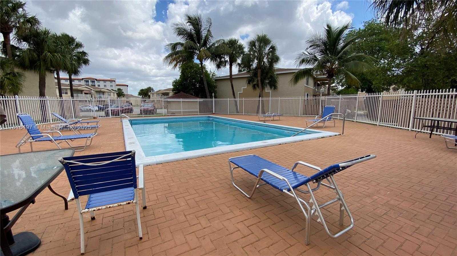 Small Image of 4130 NORTH WEST 79TH AVE #2G, Doral Number 14