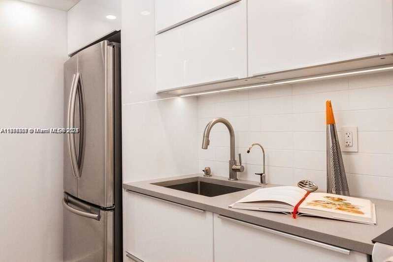 Small Image of 880 NORTH EAST 69TH ST #12Q, Miami Number 8