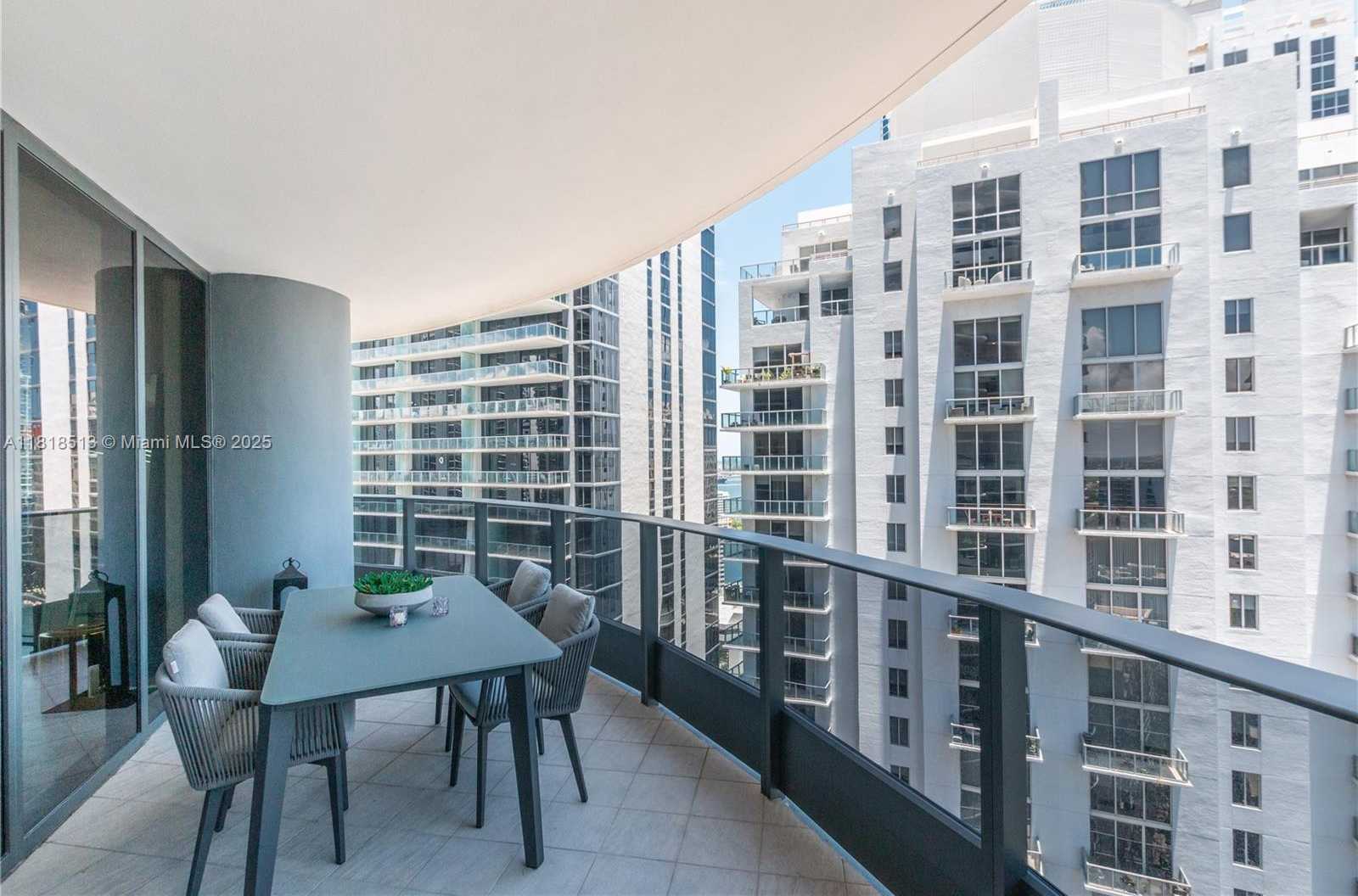 Small Image of 1000 BRICKELL PLZ #3201, Miami Number 12