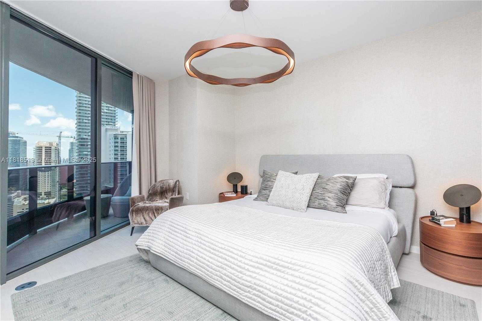 Small Image of 1000 BRICKELL PLZ #3201, Miami Number 17
