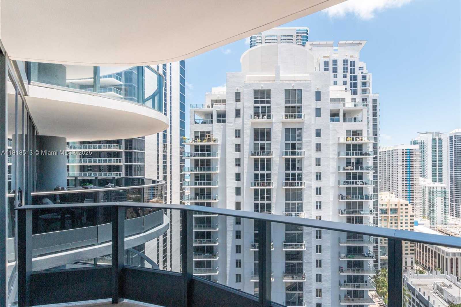Small Image of 1000 BRICKELL PLZ #3201, Miami Number 20