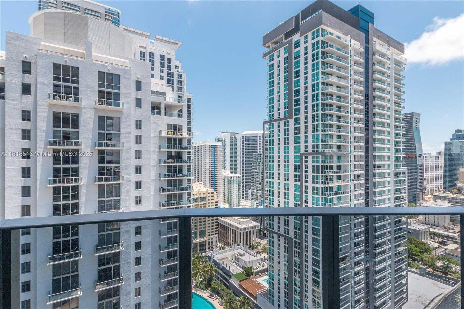 Small Image of 1000 BRICKELL PLZ #3201, Miami Number 21
