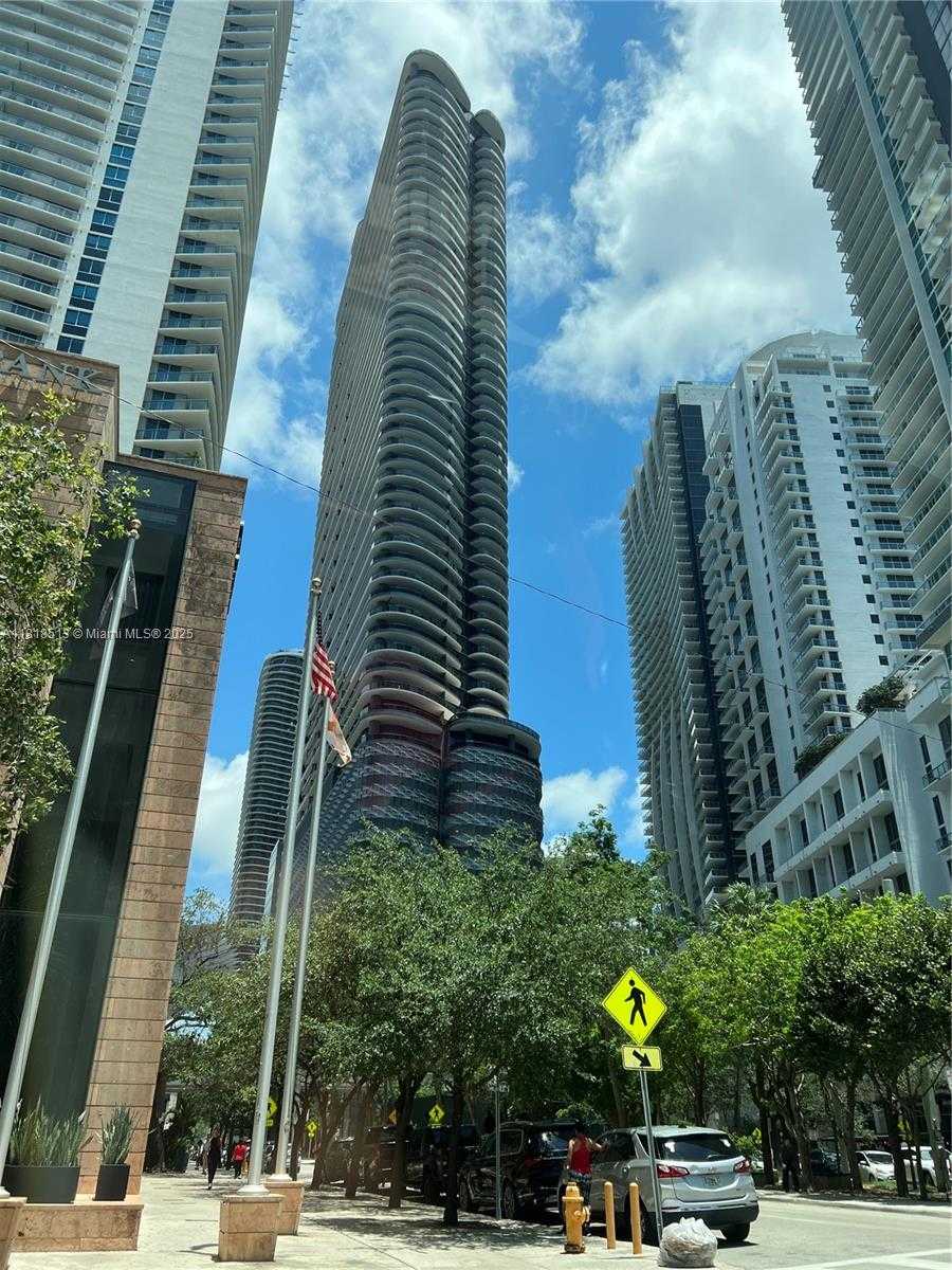 Small Image of 1000 BRICKELL PLZ #3201, Miami Number 40