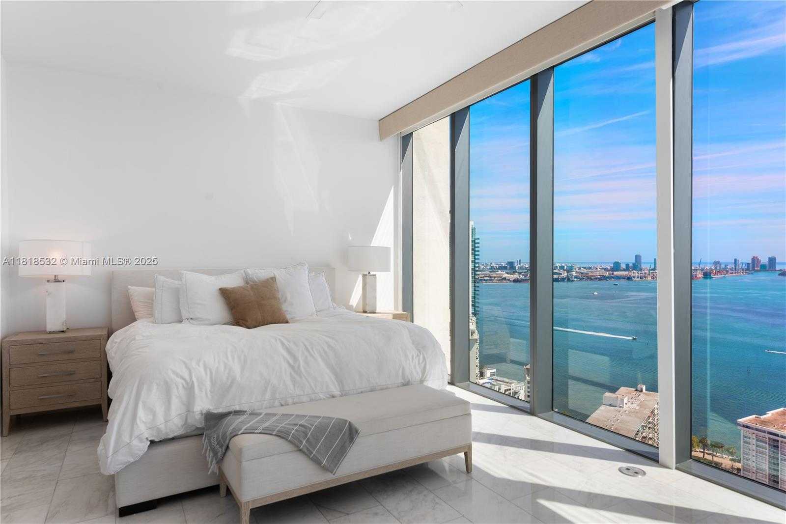 Small Image of 1451 BRICKELL AVE #4002, Miami Number 17
