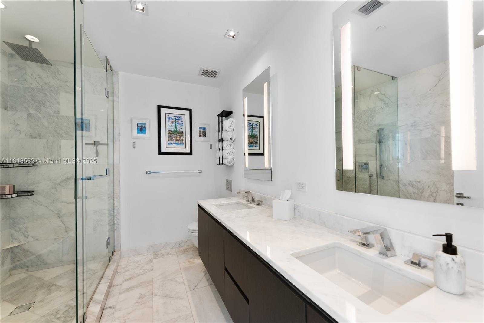 Small Image of 1451 BRICKELL AVE #4002, Miami Number 19
