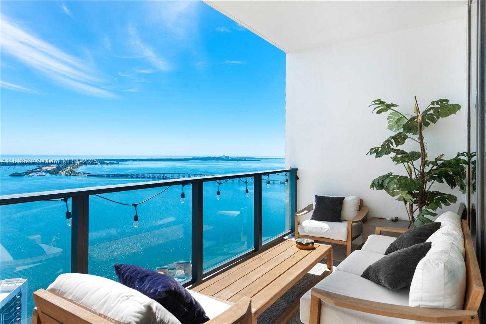 Small Image of 1451 BRICKELL AVE #4002, Miami Number 35