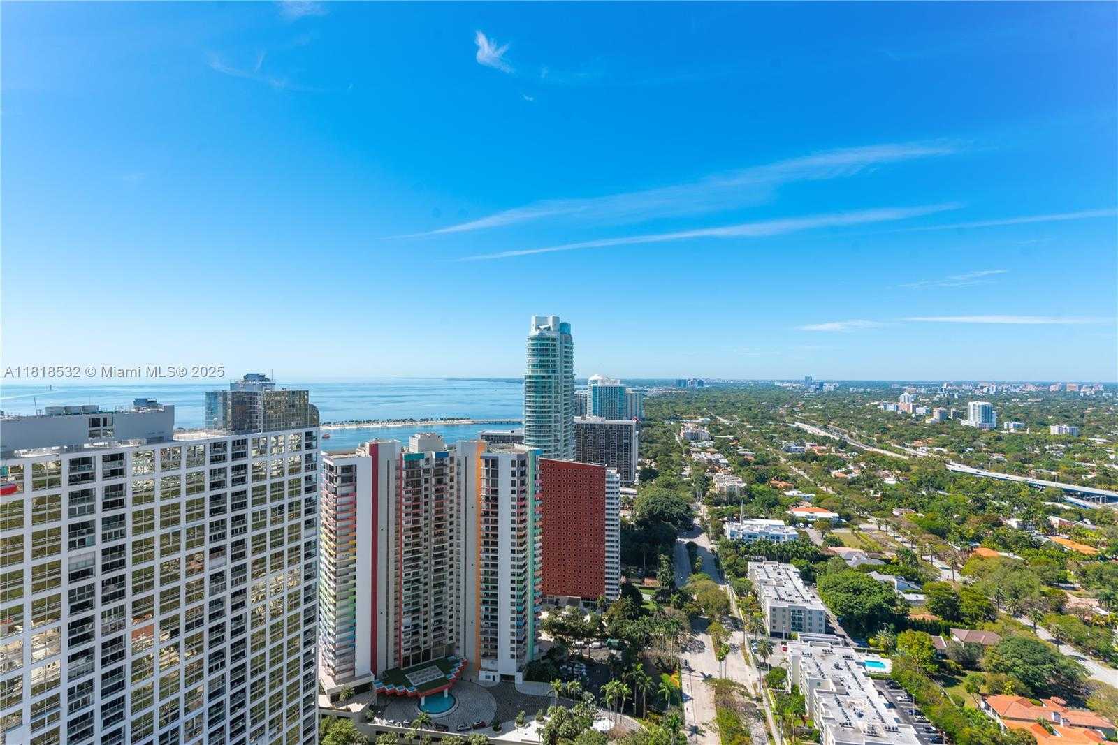 Small Image of 1451 BRICKELL AVE #4002, Miami Number 37