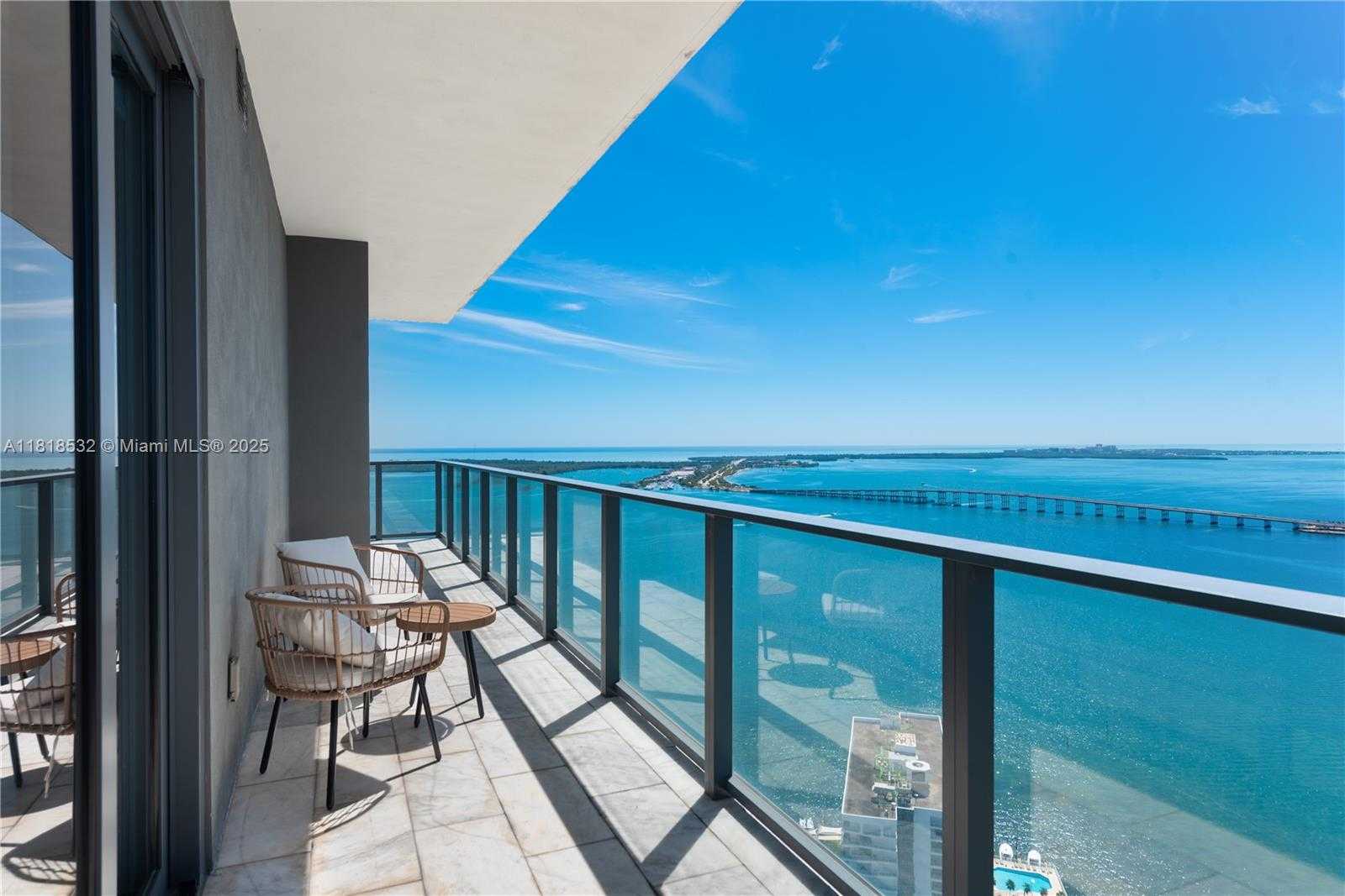 Small Image of 1451 BRICKELL AVE #4002, Miami Number 5