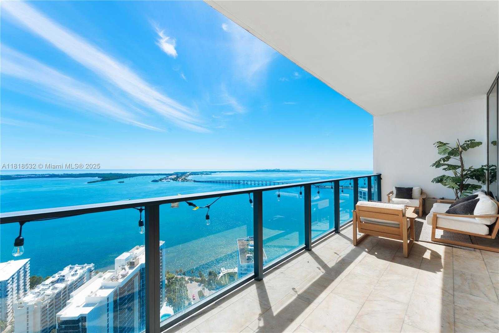 Small Image of 1451 BRICKELL AVE #4002, Miami Number 6