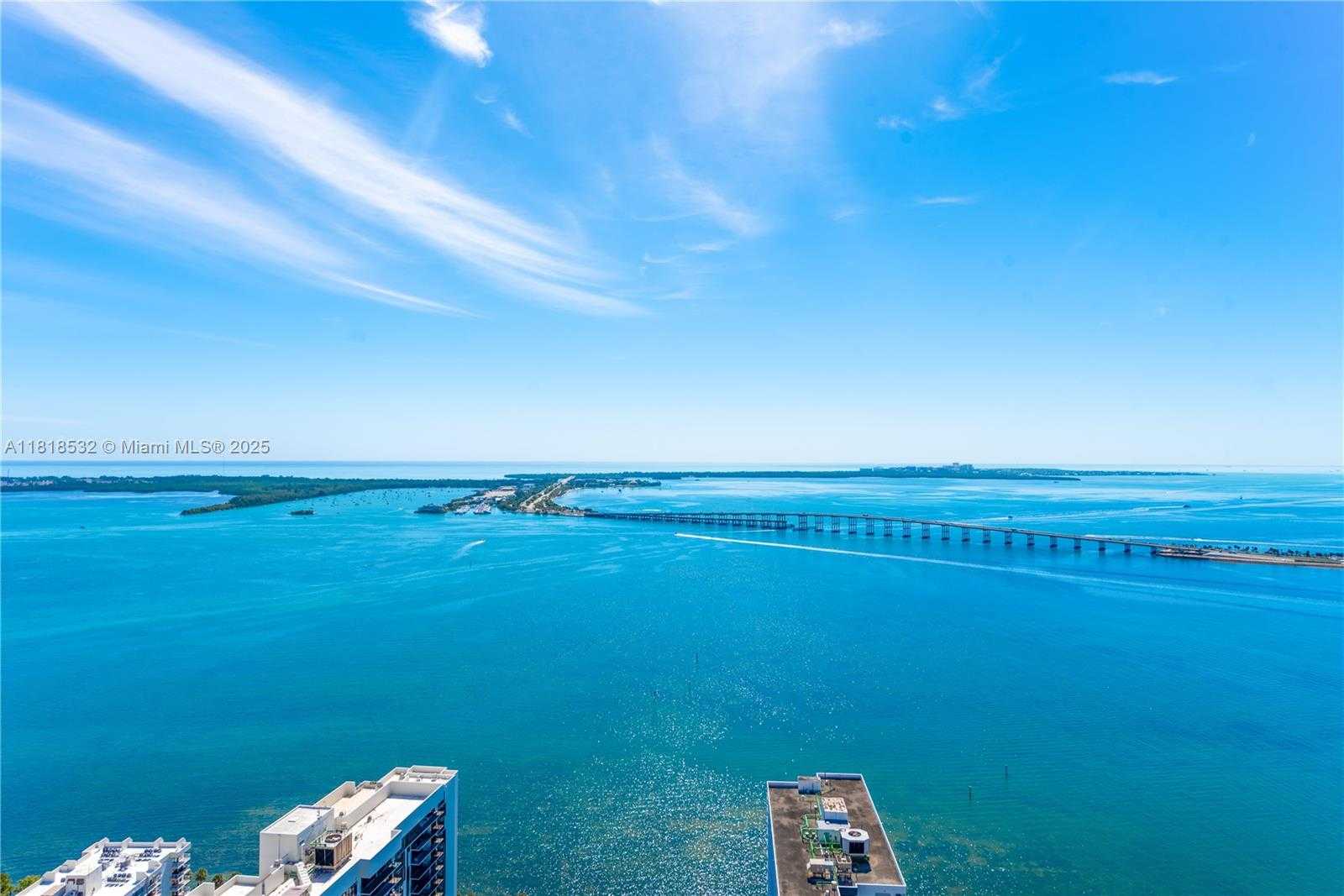 Small Image of 1451 BRICKELL AVE #4002, Miami Number 7