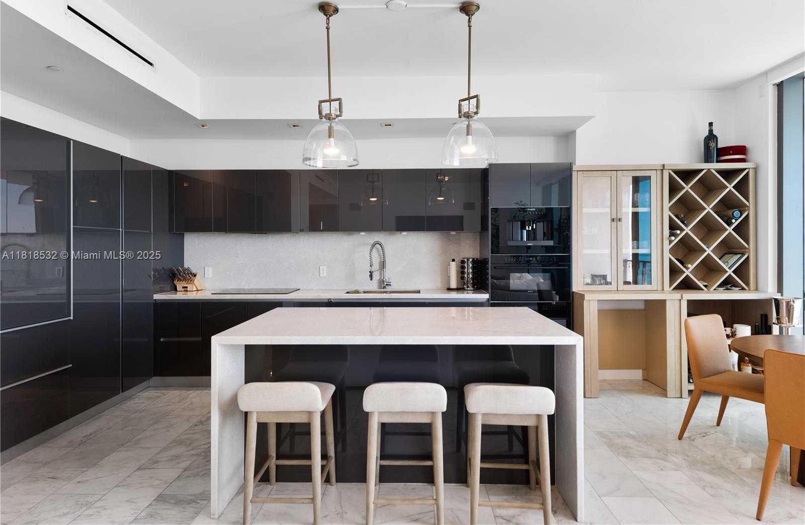 Small Image of 1451 BRICKELL AVE #4002, Miami Number 9
