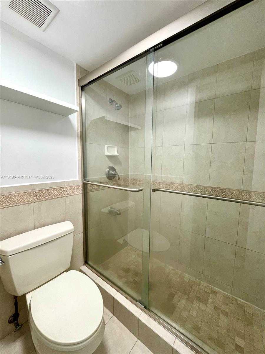 Small Image of 8875 FONTAINEBLEAU BLVD #202, Miami Number 4