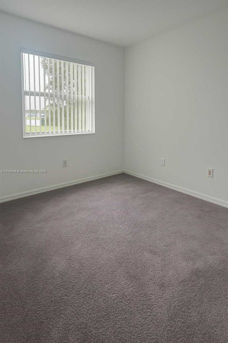 Small Image of 15268 SOUTH WEST 91ST LN #15268, Miami Number 4