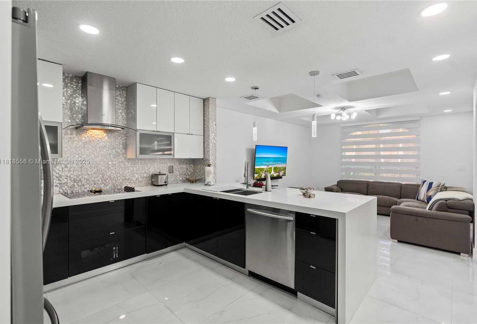 Small Image of 3082 SOUTH WEST 156TH AVE, Miami Number 17