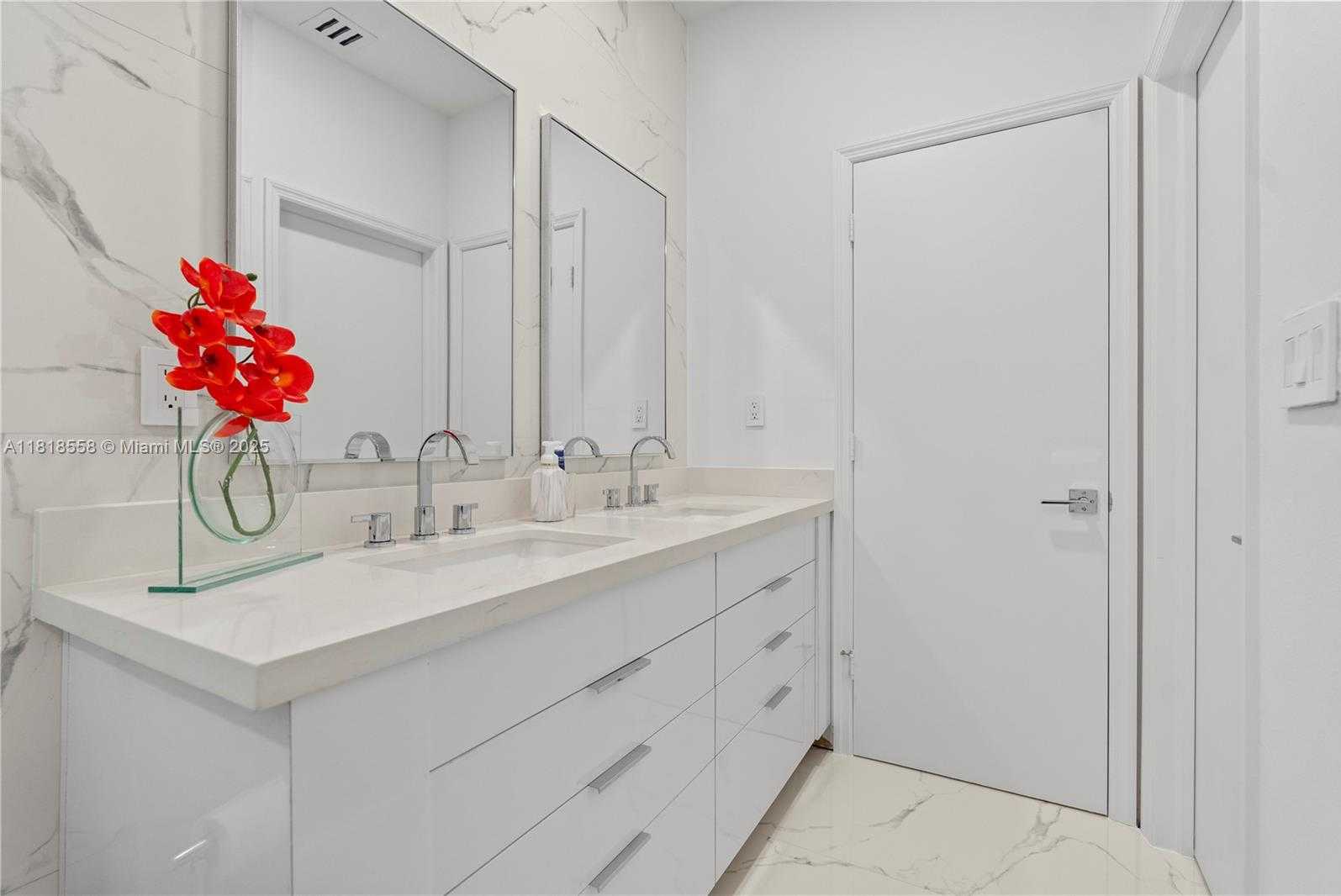 Small Image of 3082 SOUTH WEST 156TH AVE, Miami Number 37