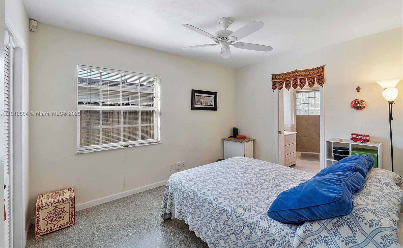 Small Image of 1321 NORTH EAST 16TH AVE #1321, Fort Lauderdale Number 15