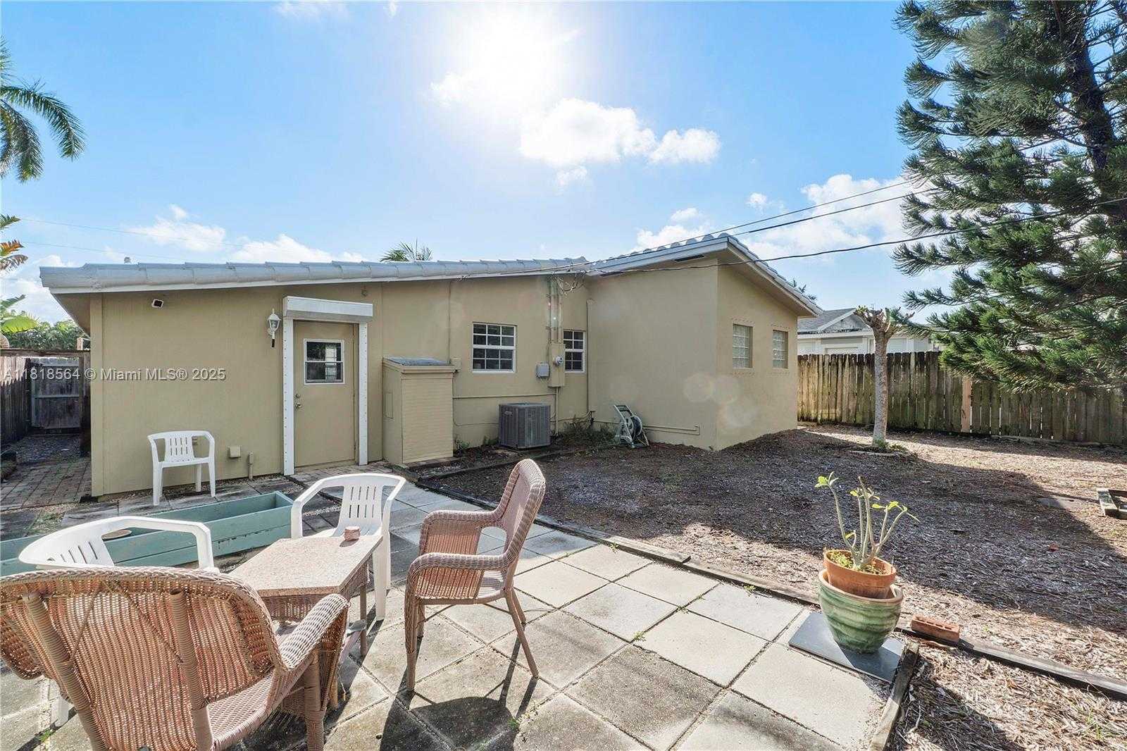 Small Image of 1321 NORTH EAST 16TH AVE #1321, Fort Lauderdale Number 25