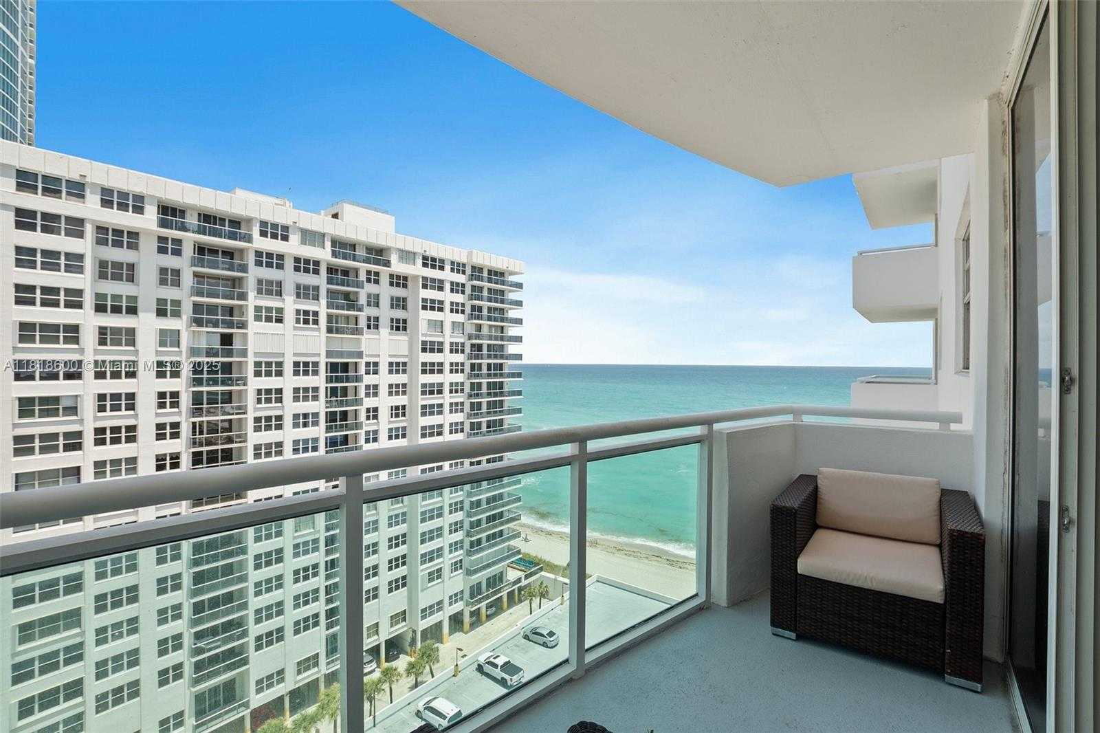 Small Image of 3001 SOUTH OCEAN DR #1407, Hollywood Number 3