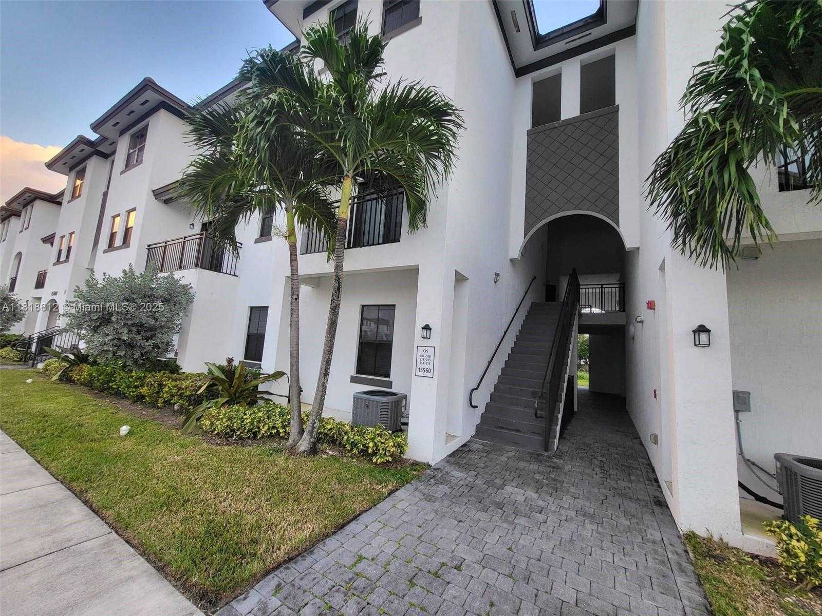 Small Image of 15560 SOUTH WEST 136TH ST #213, Miami Number 2