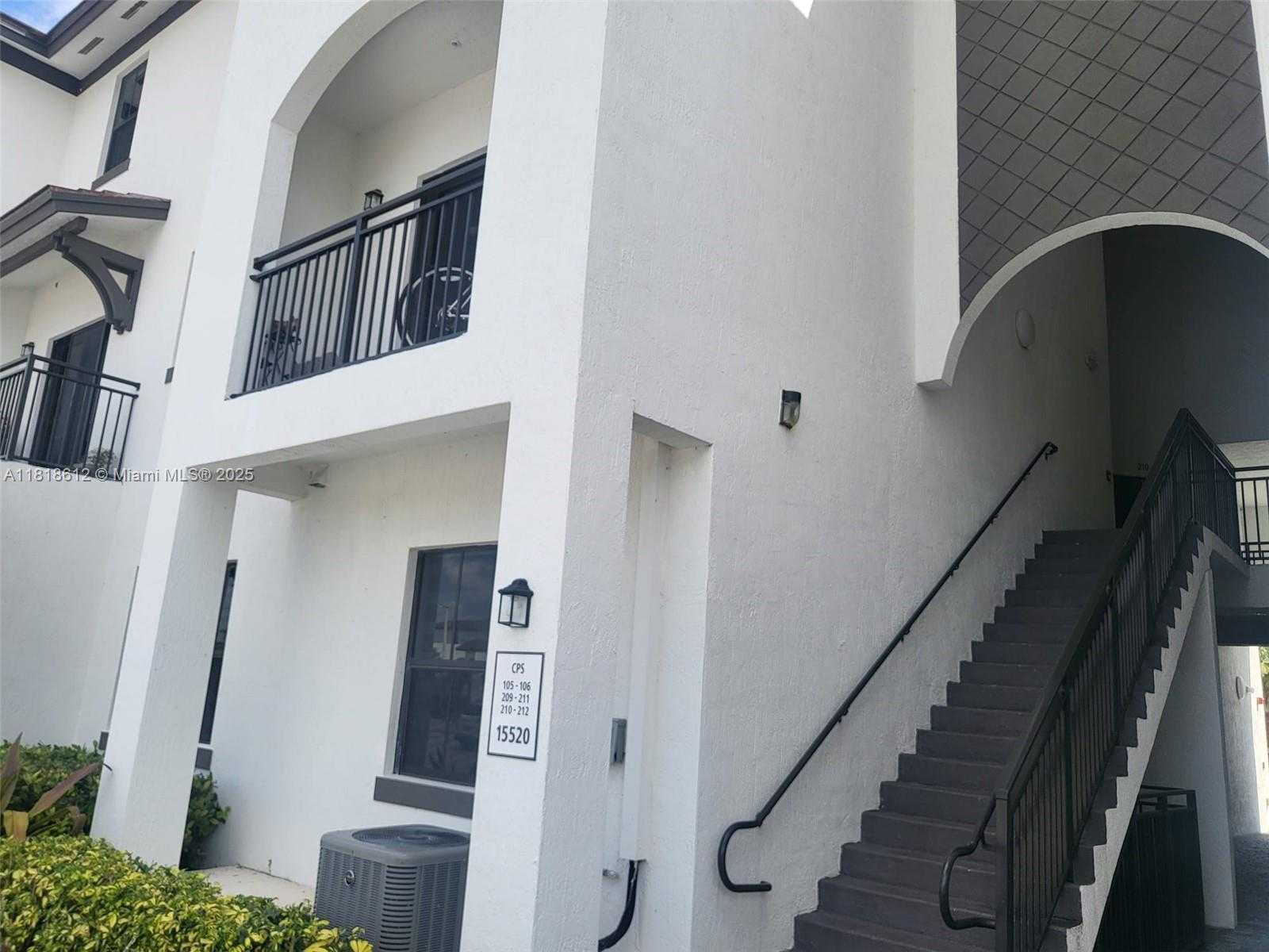 Small Image of 15560 SOUTH WEST 136TH ST #213, Miami Number 3