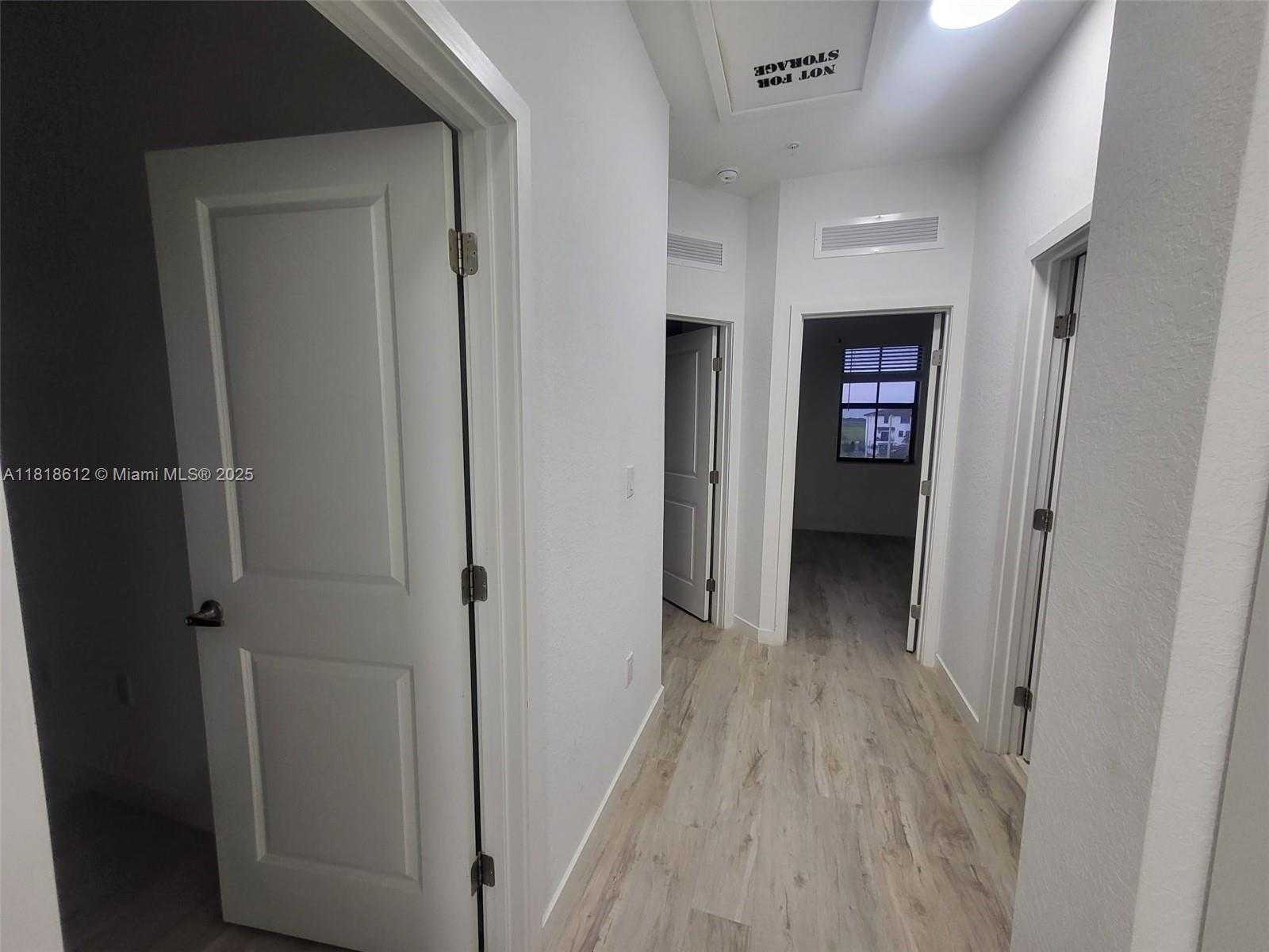 Small Image of 15560 SOUTH WEST 136TH ST #213, Miami Number 7