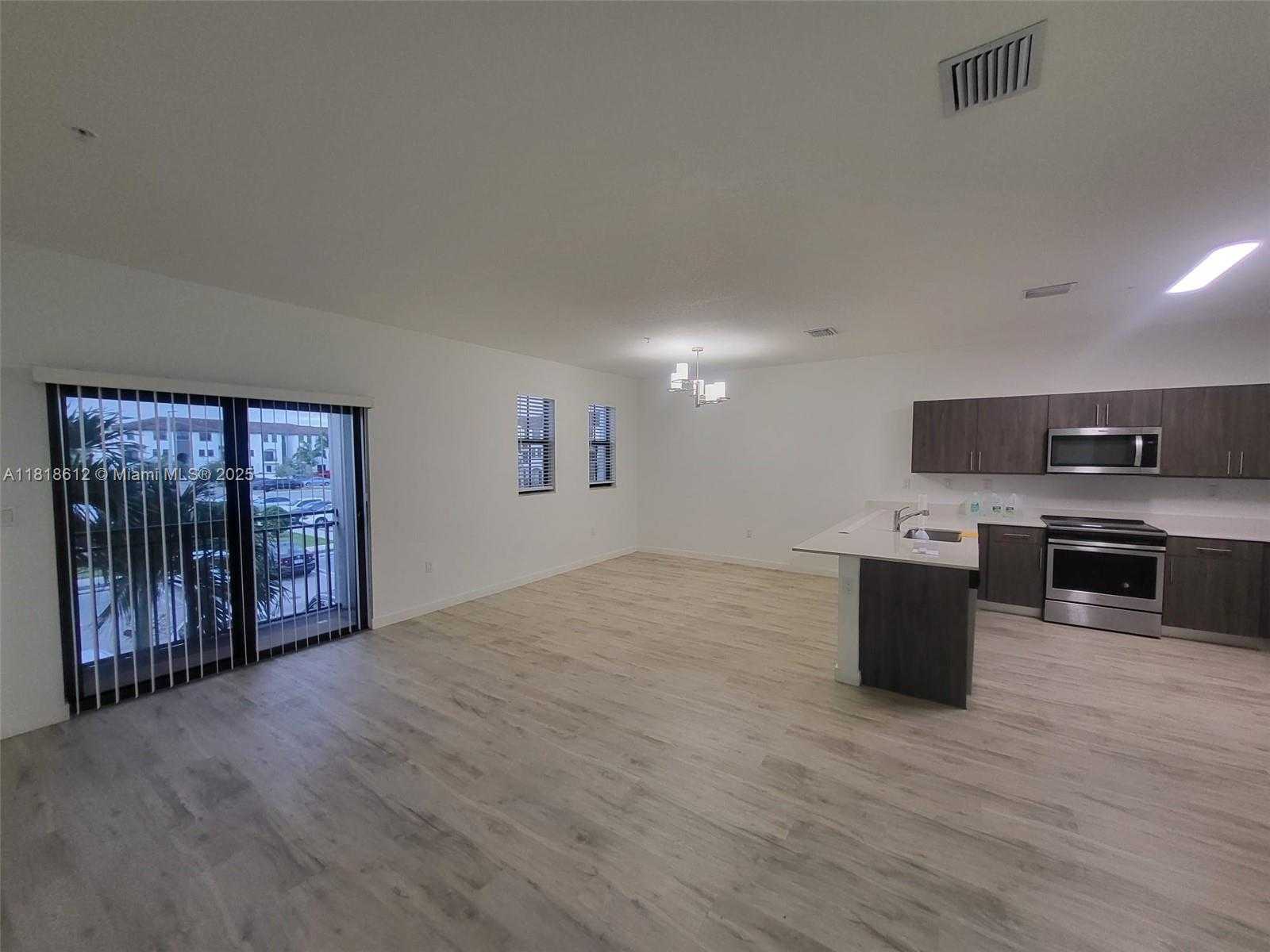 Small Image of 15560 SOUTH WEST 136TH ST #213, Miami Number 9