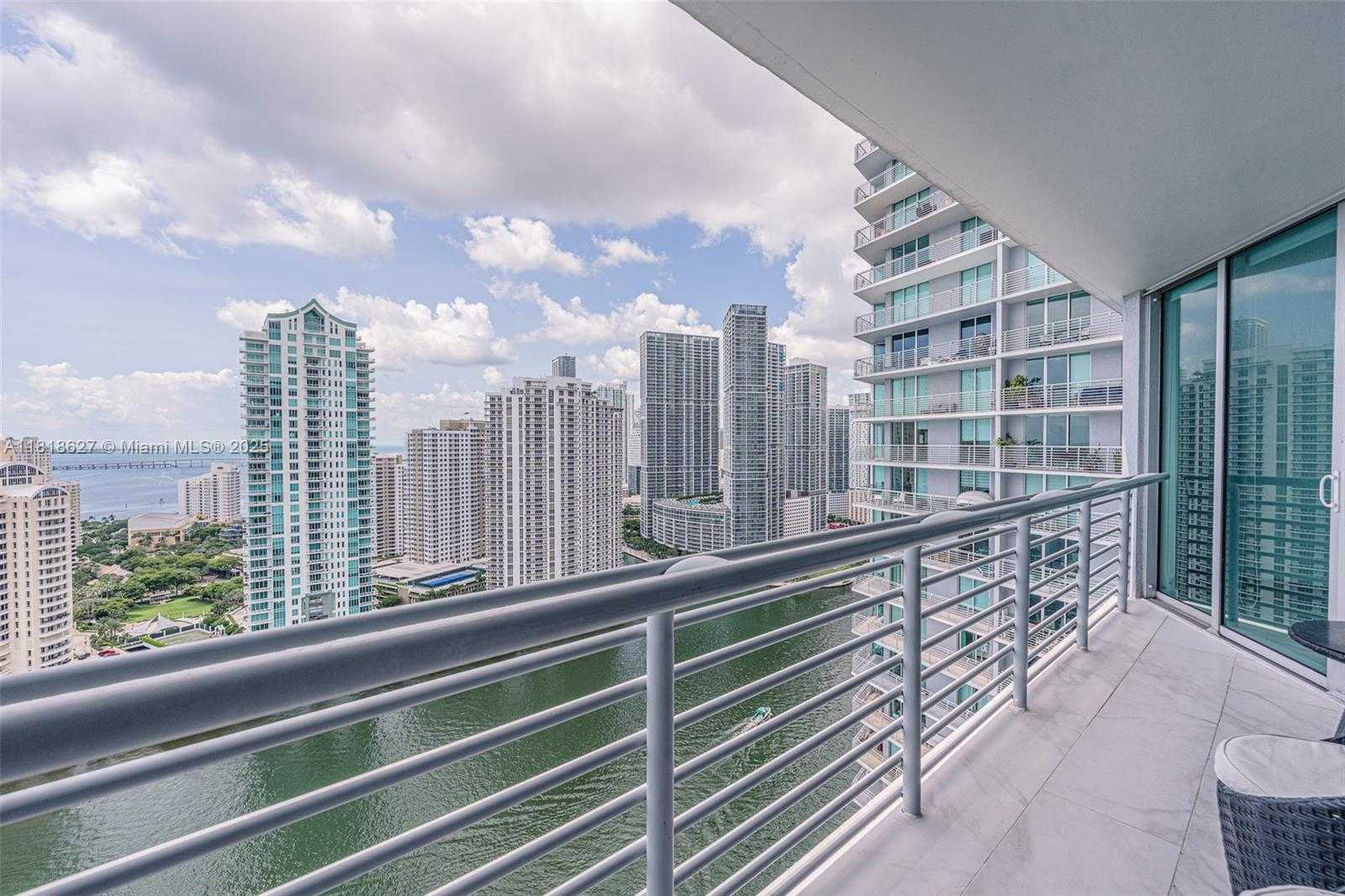 Small Image of 335 SOUTH BISCAYNE BLVD #3303, Miami Number 18