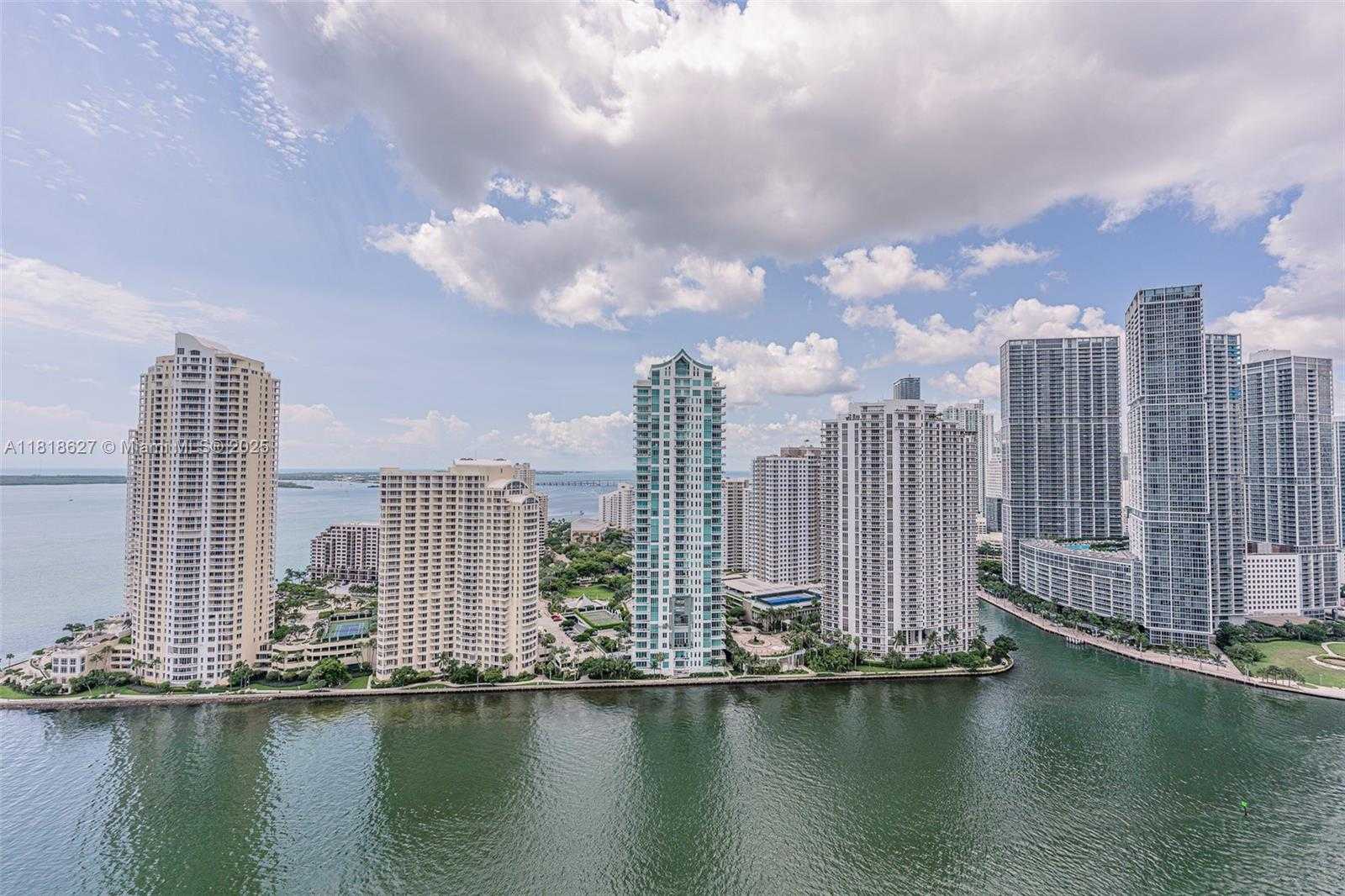 Small Image of 335 SOUTH BISCAYNE BLVD #3303, Miami Number 20