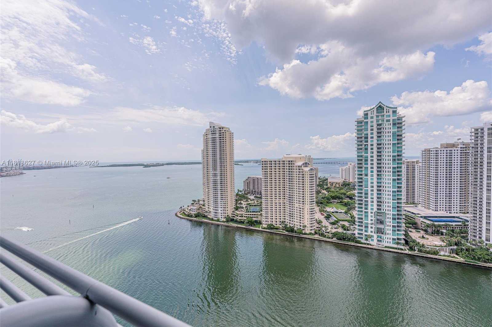 Small Image of 335 SOUTH BISCAYNE BLVD #3303, Miami Number 21