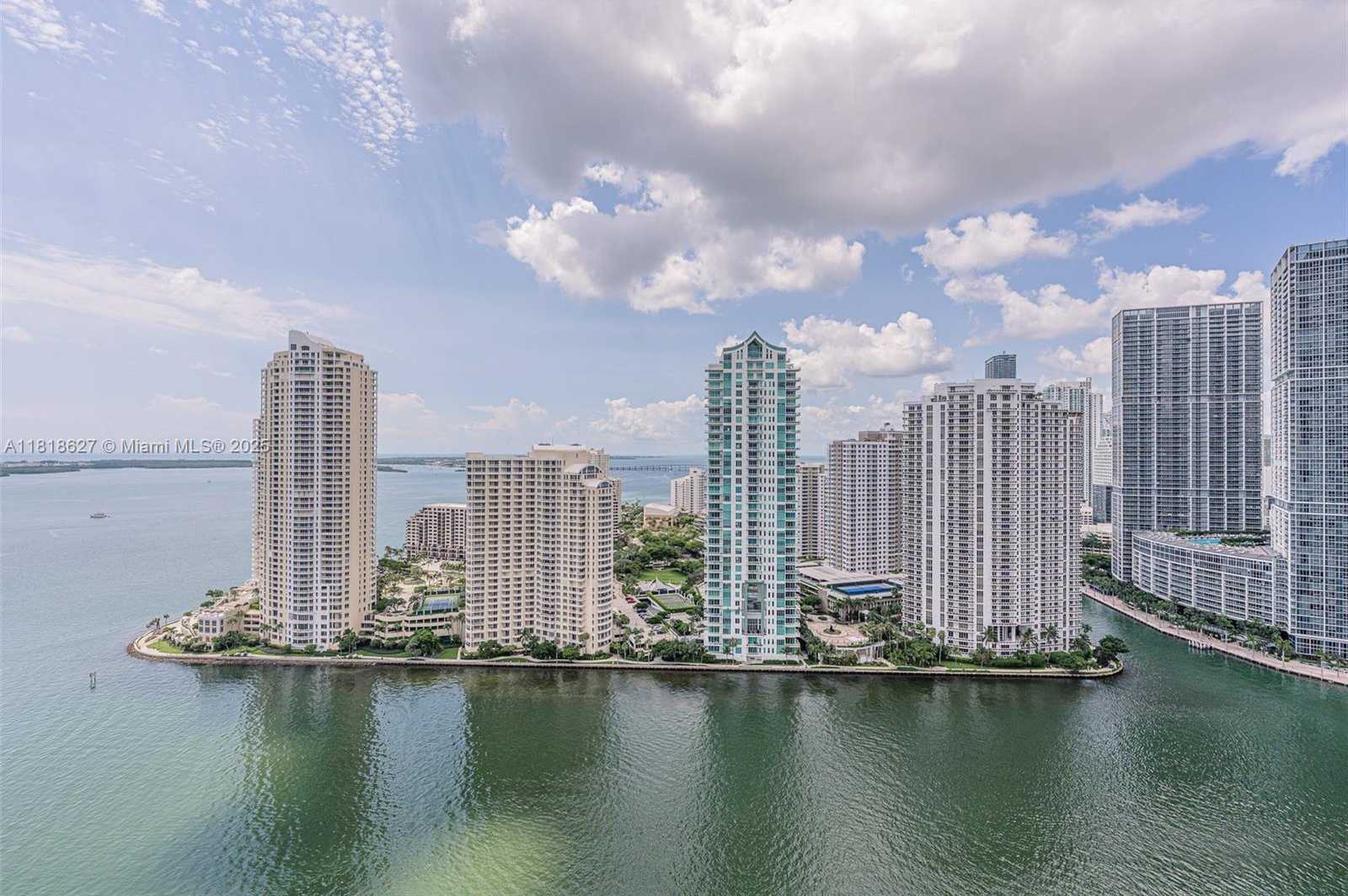Small Image of 335 SOUTH BISCAYNE BLVD #3303, Miami Number 23