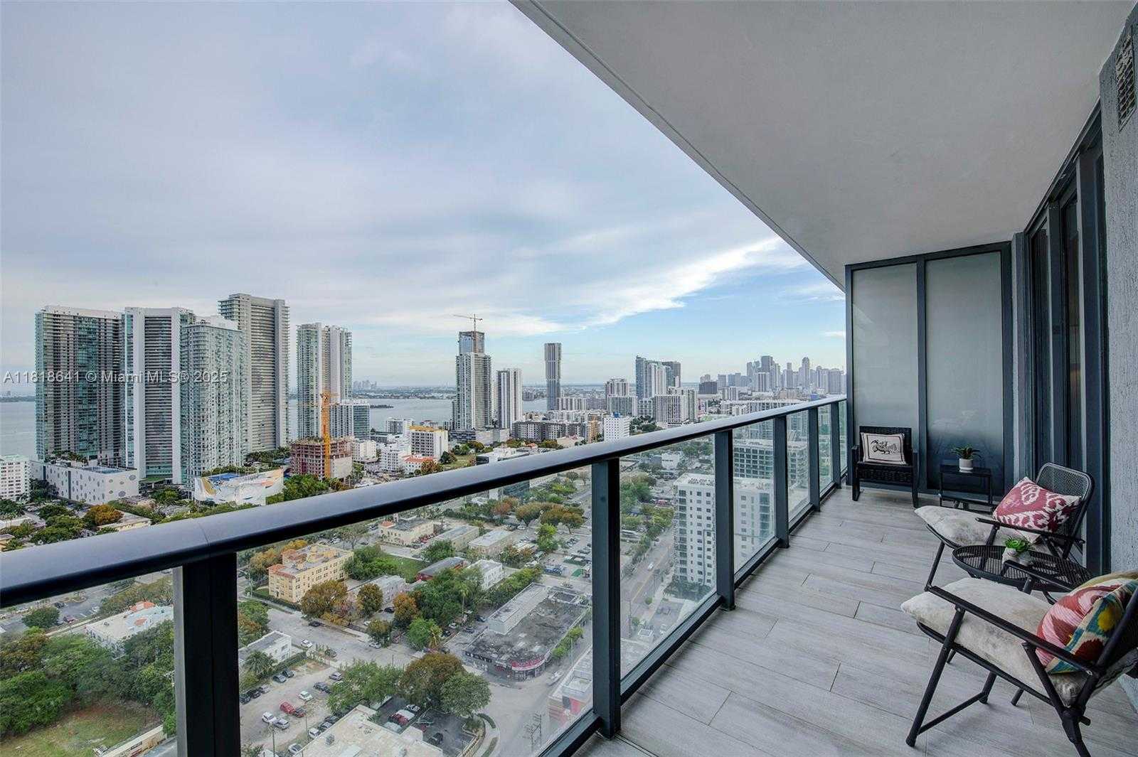 Small Image of 121 NORTH EAST 34TH ST #3006, Miami Number 18