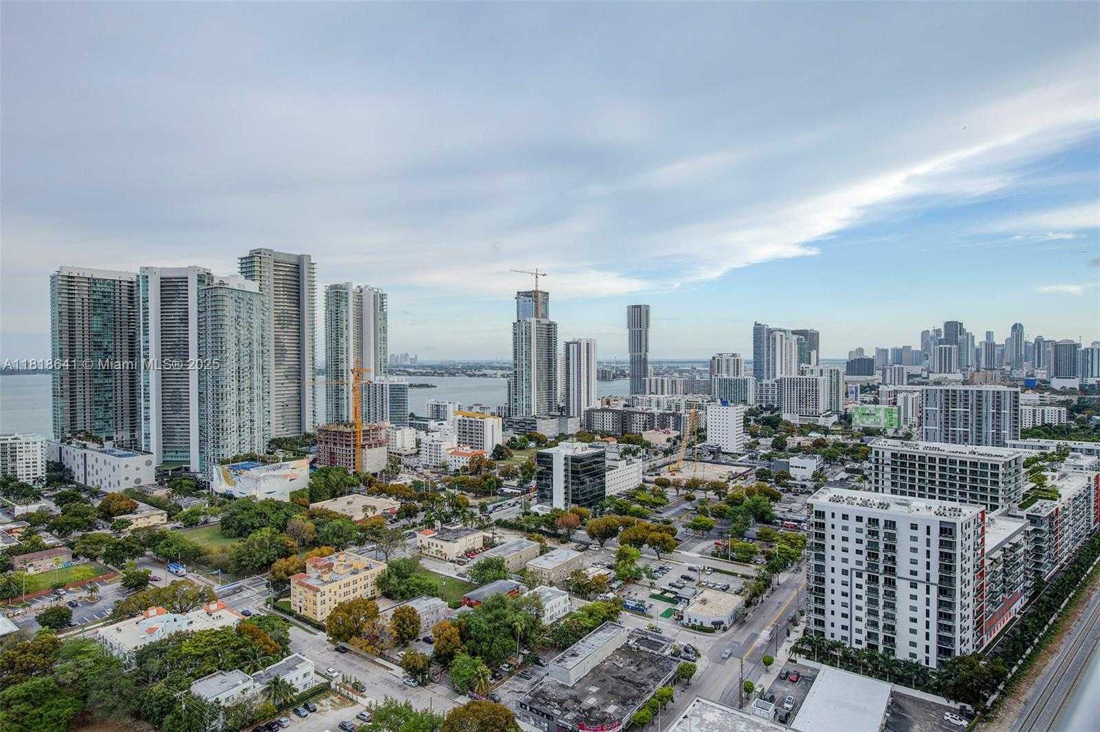 Small Image of 121 NORTH EAST 34TH ST #3006, Miami Number 20