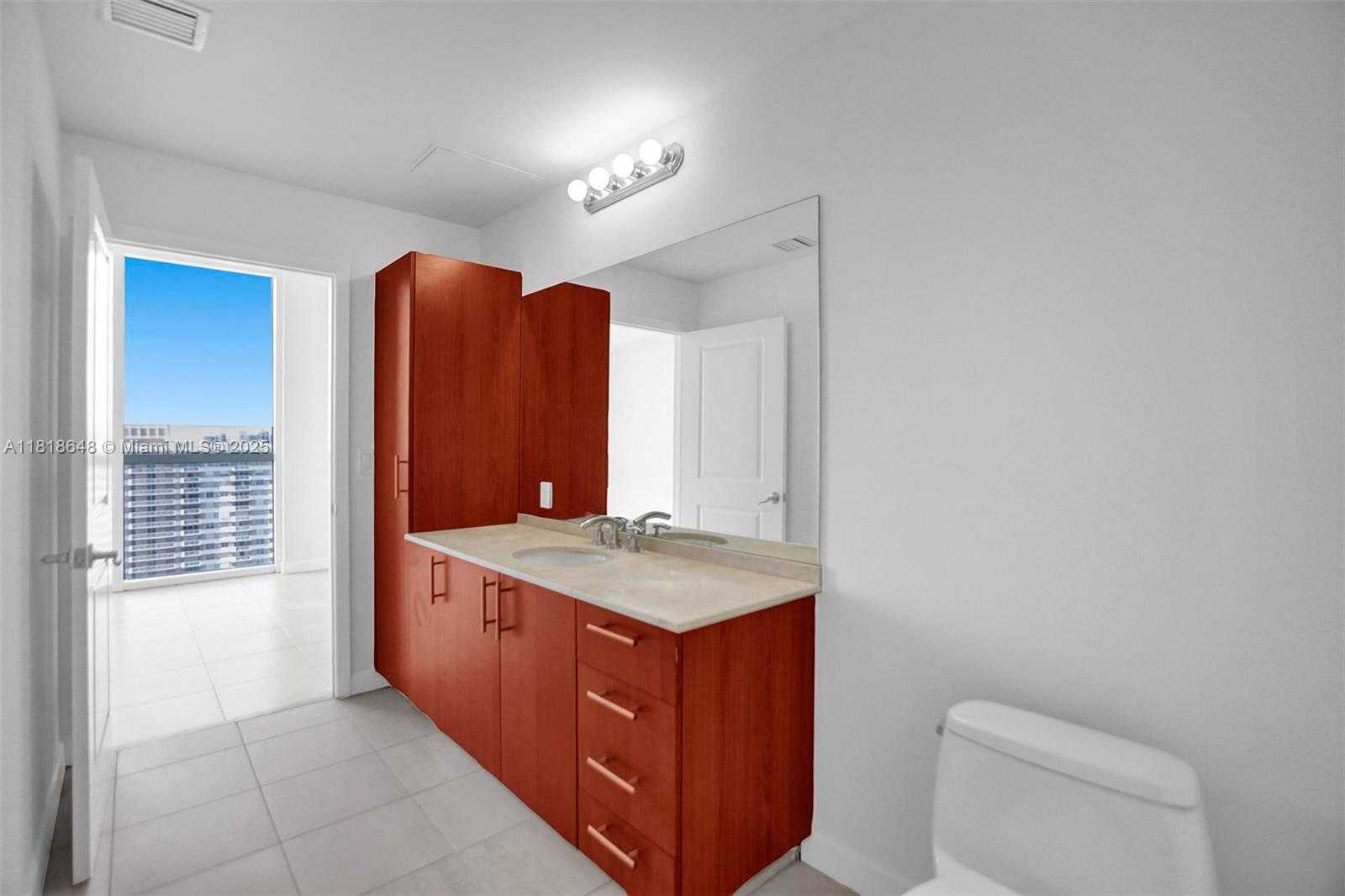 Small Image of 1945 SOUTH OCEAN DR #2302, Hallandale Beach Number 13
