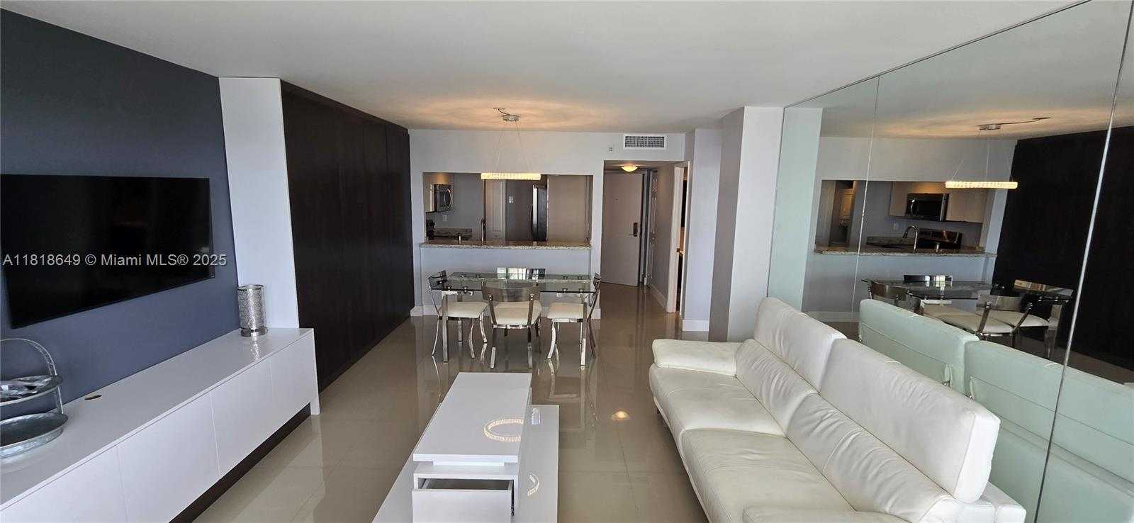 Small Image of 600 NORTH EAST 36TH ST #1509, Miami Number 4
