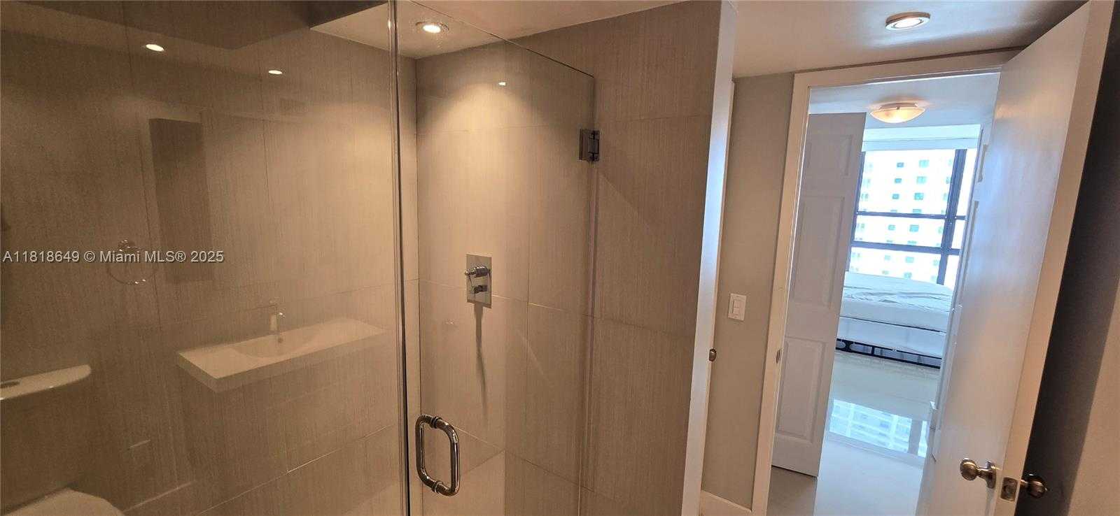 Small Image of 600 NORTH EAST 36TH ST #1509, Miami Number 9