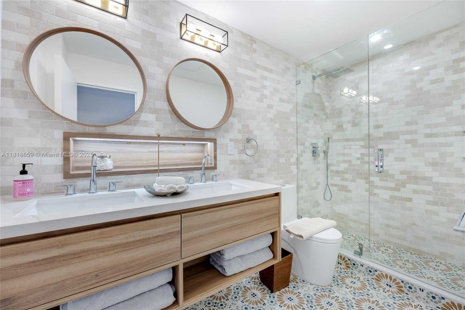 Small Image of 9102 WEST BAY HARBOR DR #10-B, Bay Harbor Islands Number 13