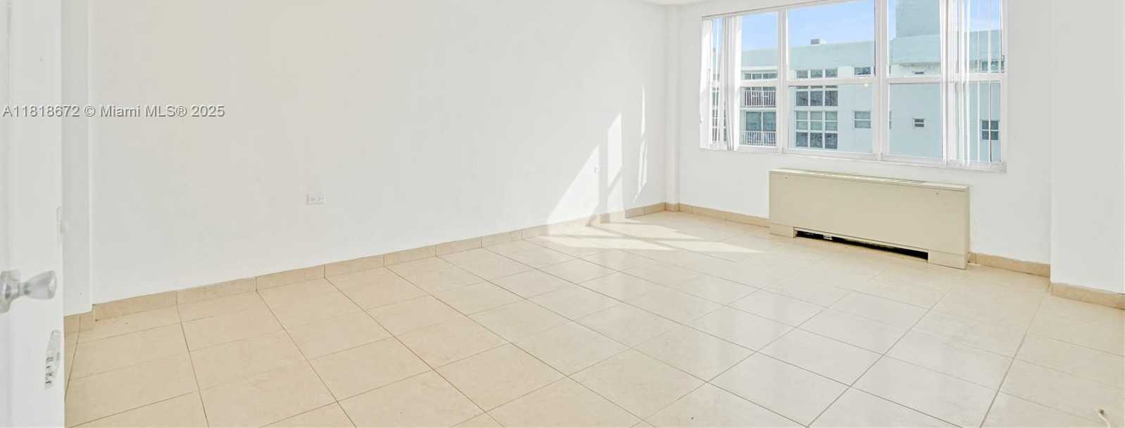 Small Image of 1250 WEST AVE #15E, Miami Beach Number 5