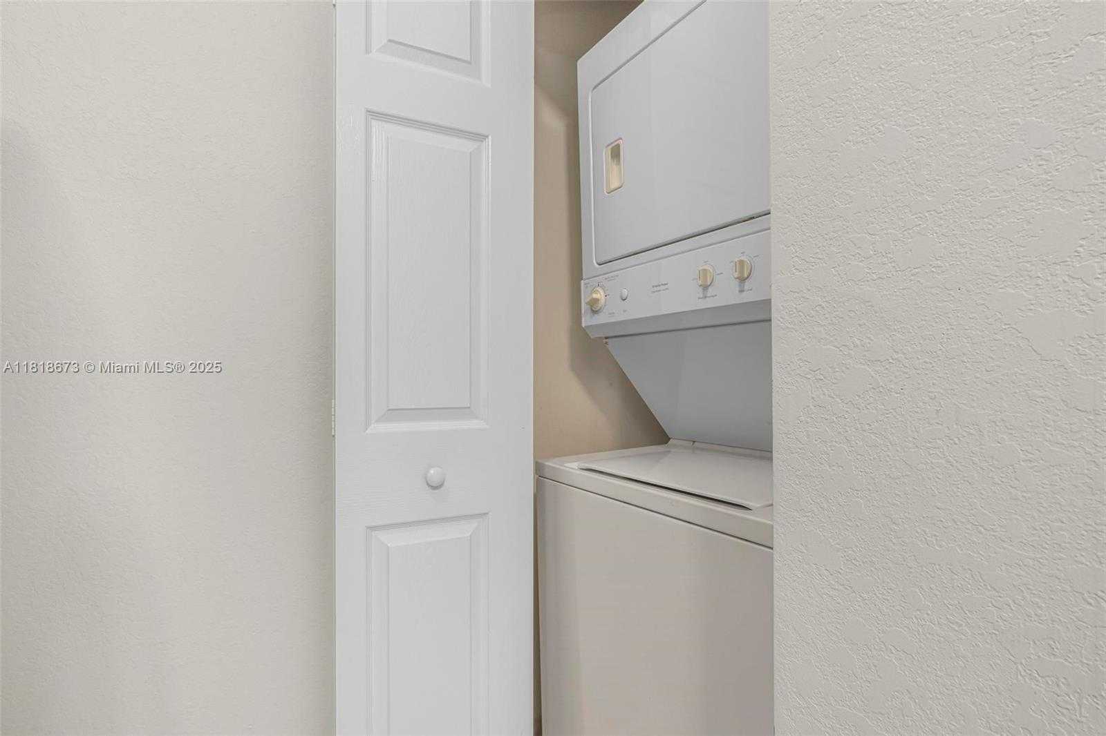 Small Image of 9341 SOUTH WEST 171ST AVE, Miami Number 10